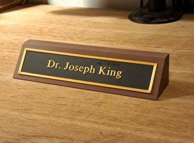 Customisable Classic style desk nameplate