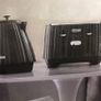 Black Kettle and Toaster Set Image 2