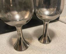 Free alcohol glasses