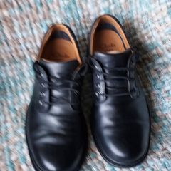 Clarks gortex black leather shoes size 10