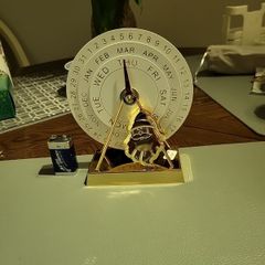 Desk calendar