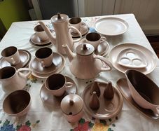Large set: Mid Century Coffee Set By Poole Pottery In Twintone Mushroom & Sepia