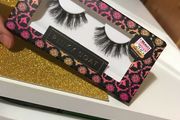 Pinky goat genuine lashes in YARA