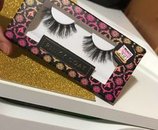 Pinky goat genuine lashes in YARA