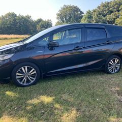Honda Shuttle Hybrid X sensing model (Top Spec)
