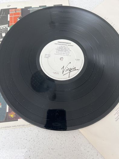 Vintage 1980 Vinyl LP Fingerprintz Distinguishing Marks