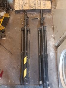speaker stands