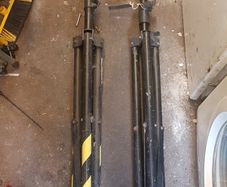 speaker stands