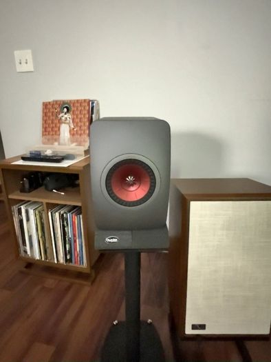 KEF LS50 Meta - Titanium as new pristine legendary LS50 bookshelf loudspeaker. Equipped with the 12th generation Uni-Q