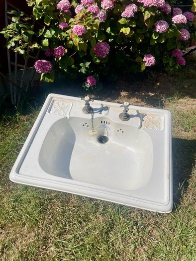 Original Antique Victorian Shanks Toilet Sink Basin