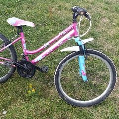 Girls bike