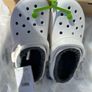 crocs white lined Image 2