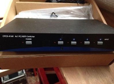 4-way VGA video and audio switcher new in box