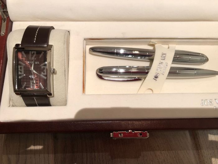 Jos Von Arx Gents Watch and Silver Plated Pen Set