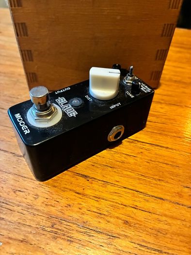 Mooer Blade Distortion