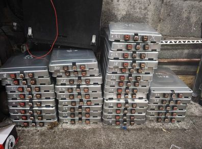 Nissan Leaf Battery Modules