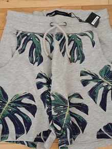 Mens shorts (size M) Brand new