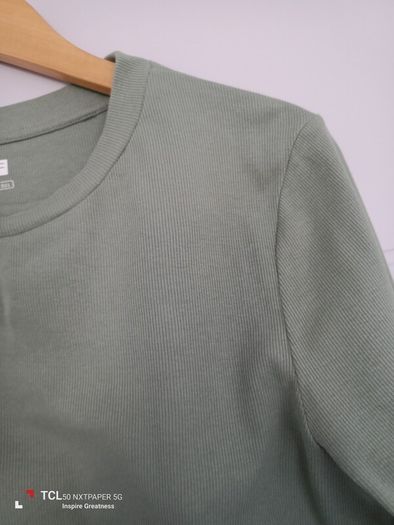 women's long sleeves top. Size L
