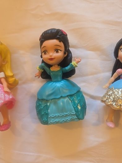 5 disney dolls