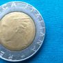 Vintage 1990 Italy 500 lire coin. Quirinale. Production Error. Image 5