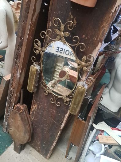 Vintage Mirror @ Brush Set