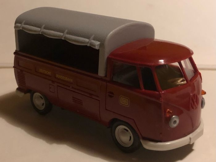 Wiking 1:40 Volkswagen Splitscreen Pick-up x 2