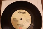 QUEEN: A Kind of Magic  7" - Irish Pressing 1986