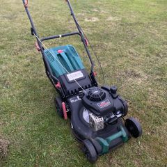 Briggs and Stratton Parkside Lawnmower