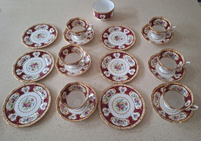 Royal Albert Lady Hamilton 19 piece Tea Set
