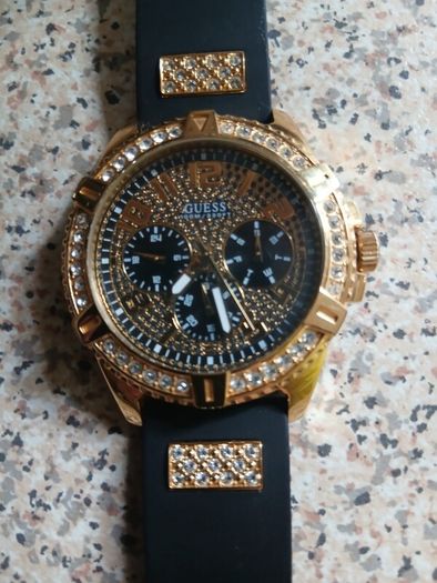 Guess Watch