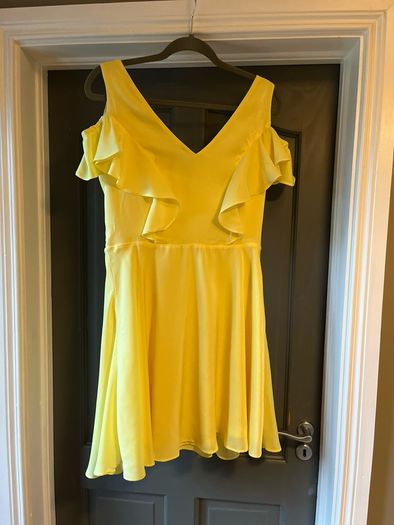 BNWOT VILA Lemon yellow flowy shift dress size 10