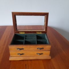 Wooden jewellery box with metal handles