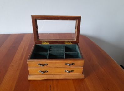 Wooden jewellery box with metal handles