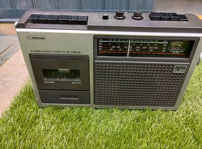 Ferguson 4 band radio