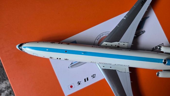 JC Wings 1:200 All Nippon Airlines Boeing B-727 200