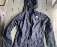 the north face windbreaker jacket