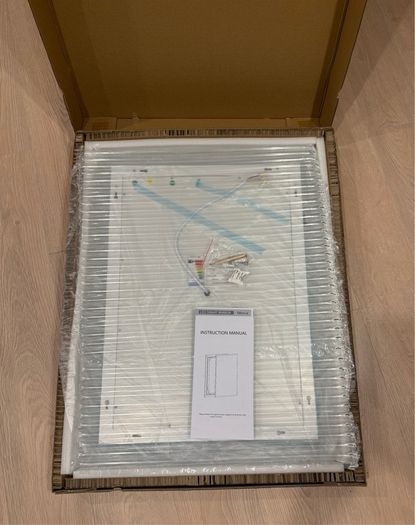 LED Mirror with Shaver Plug, 60x80cm