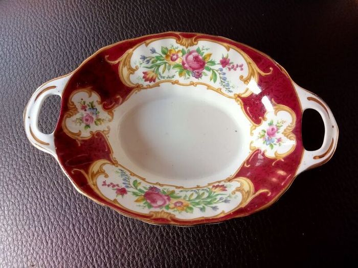 Royal Albert Lady Hamilton Sweet Dish
