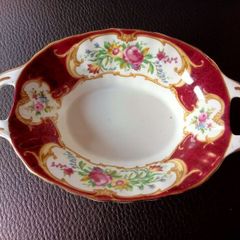 Royal Albert Lady Hamilton Sweet Dish