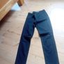 ladies jeans. LEVIS size 28 Image 2