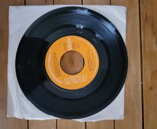 The Pipes and Drums and the Military Band of the Royal Scots Dragoon Guards Cornet Carillon 7 inch RCA