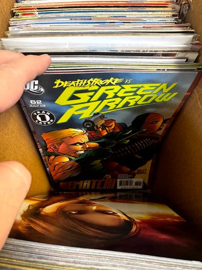 DC, Marvel Long Comic Box w 290 comics for Sale