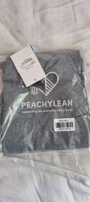 BNWT Peachylean Leggings