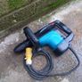 Makita Concrete Breaker Image 2