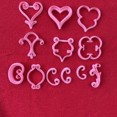 cake decorating tools