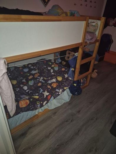 Kura bed