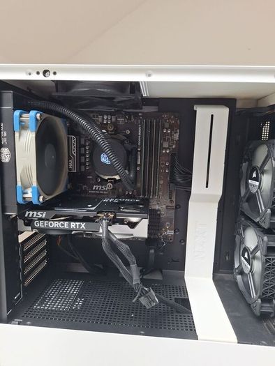 Ultimate 1440p Streaming & Gaming Studio | RTX 5060 | 32GB RAM | Dual Monitors | Arozzi Mic | Xbox Controller