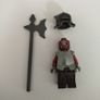 Lego LOTR lor008 Uruk-hai - Helmet and Armour Image 3