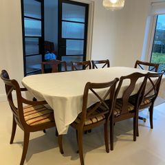 Queen Anne table and chairs
