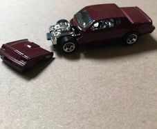Buick Grand National 1:64 (Hot Wheels)